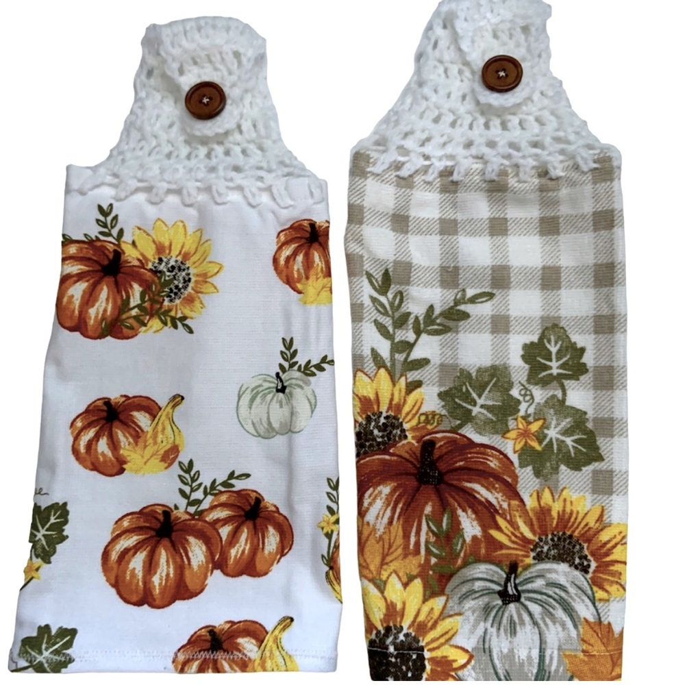 Relisted HAND CRAFTED Crochet Pumpkins Hanging Kitchen or Bathroom Hand Towels - Picture 3 of 7
